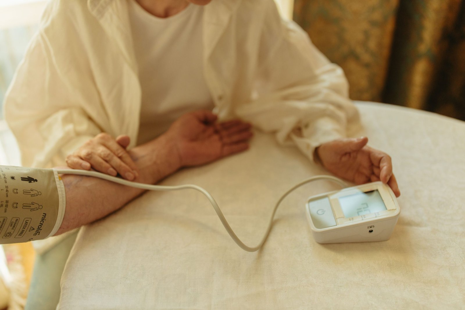 pexels photo 8088852 8088852 scaled When and How Should You Measure Blood Pressure at Home?